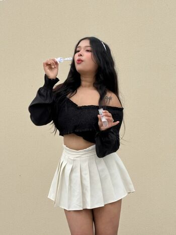 Full leaked Roshi private onlyfans photo
