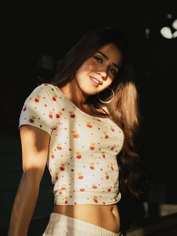 Full leaked Roshni walia private onlyfans photo