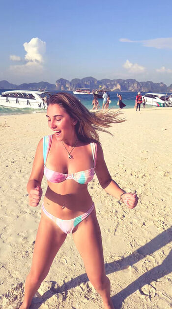 Full leaked Rosie mcclelland page private onlyfans photo