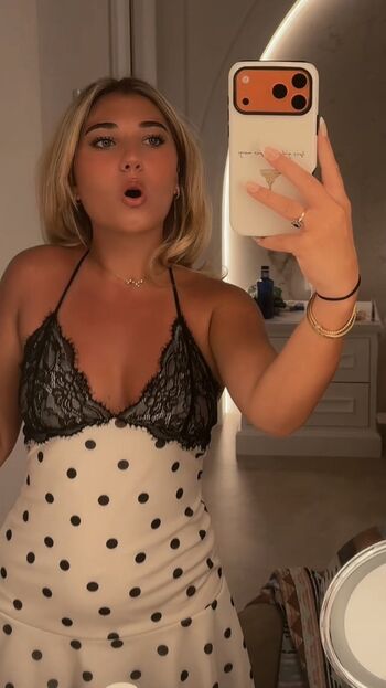 Full leaked Rosie mcclelland private onlyfans photo