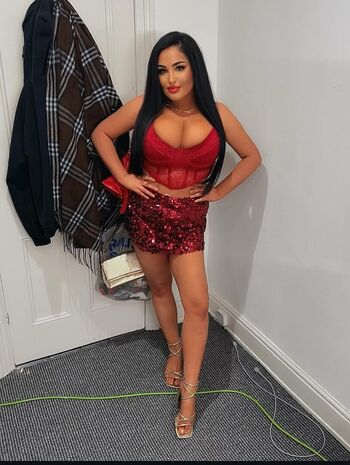 Full leaked Rosiemayfendleyx private onlyfans photo