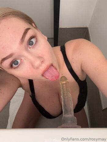 Full leaked Rosy may private onlyfans photo