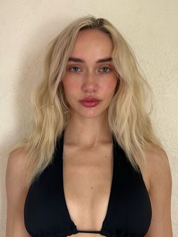 Full leaked Rosyfairi private onlyfans photo