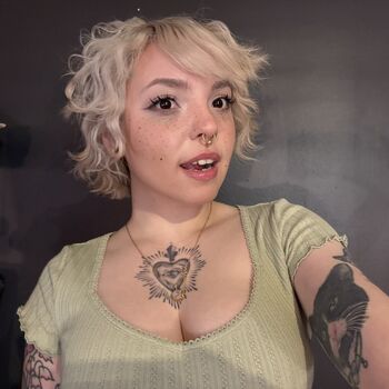 Full leaked Rottedbrainz private onlyfans photo