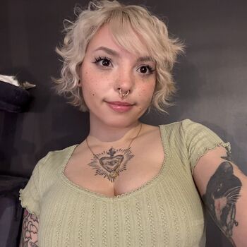 Full leaked Rottedbrainz private onlyfans photo