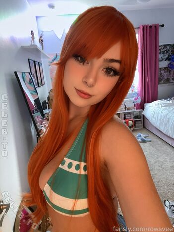 Full leaked Rowsvee  page private onlyfans photo