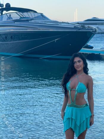Full leaked Roxanarosuu page private onlyfans photo