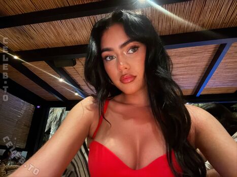 Full leaked Roxanarosuu page private onlyfans photo
