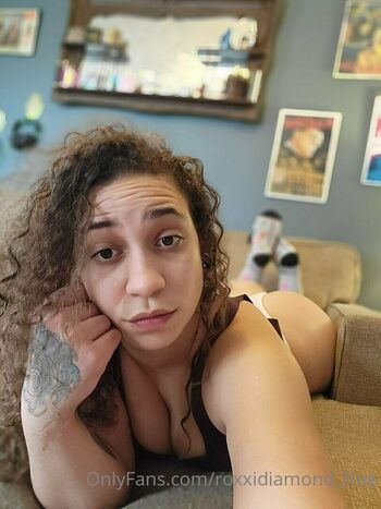 Full leaked Roxxi diamond page private onlyfans photo