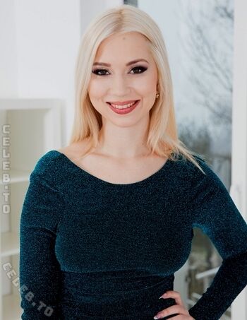 Full leaked Roxy risingstar private onlyfans photo