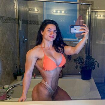 Full leaked Roxyqueflex private onlyfans photo
