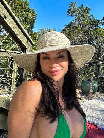 Full leaked Roxyqueflexx private onlyfans photo