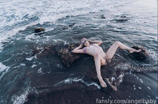 Full leaked Roxyrose private onlyfans photo