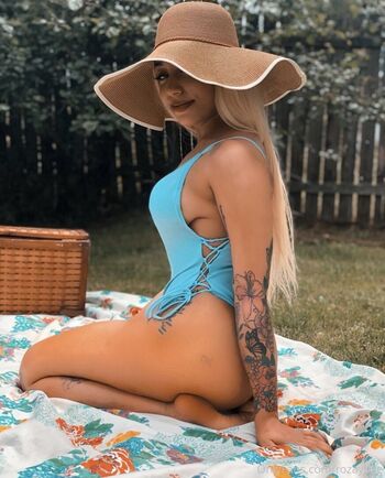Full leaked Rozaybae private onlyfans photo