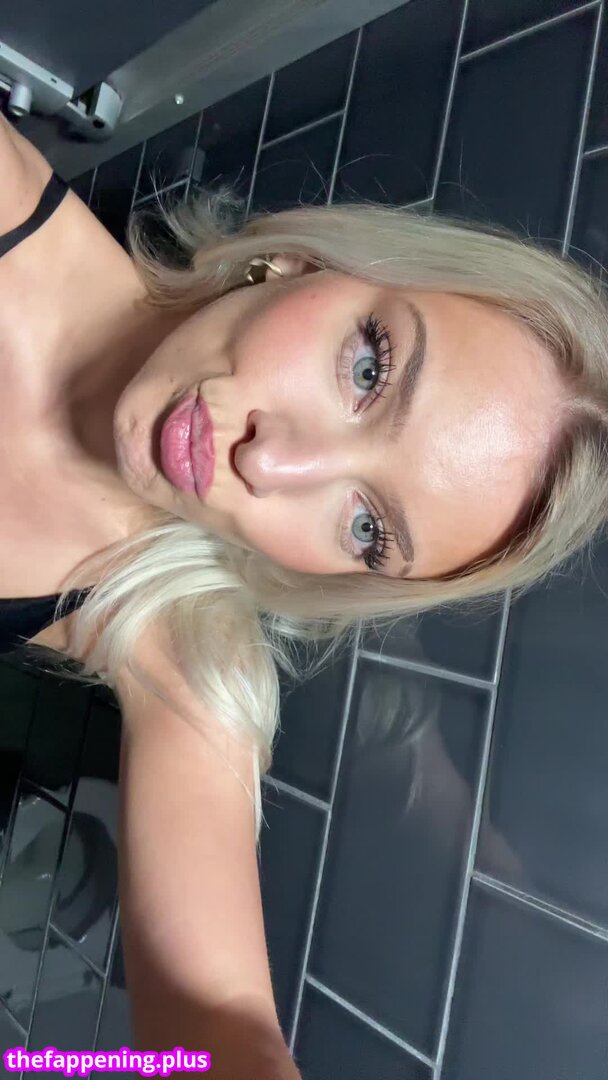 rrubyrileyy / rubyyriley / rue Nahá OnlyFans fotografie #44