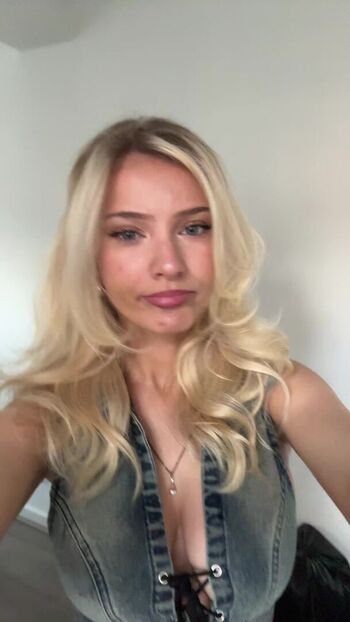 Full leaked Rrubyrileyy private onlyfans photo