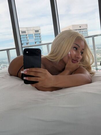 Rubi Rose