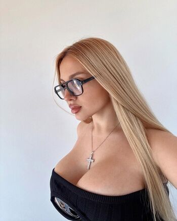 Full leaked Rubiakat page private onlyfans photo