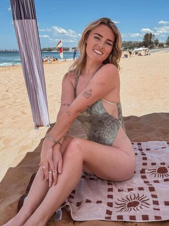 Full leaked Ruby lee coffey  page private onlyfans photo