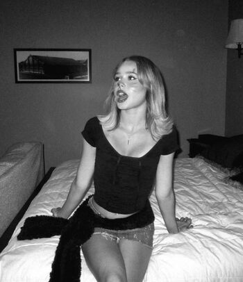 Full leaked Ruby rose turner private onlyfans photo