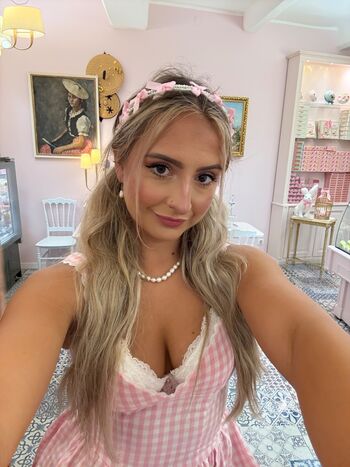 Full leaked Rubynovaxx private onlyfans photo