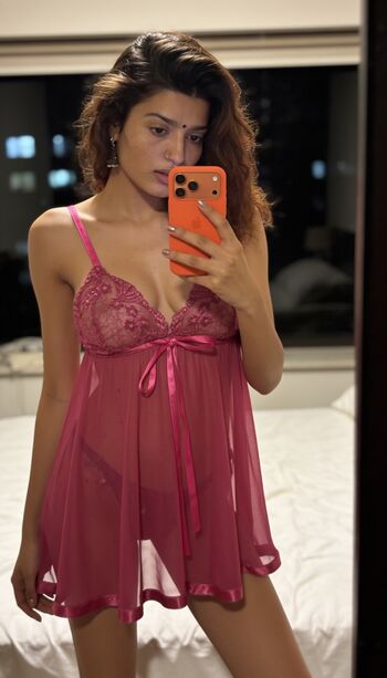 Full leaked Rumaaniii rumaaniii sharma private onlyfans photo