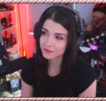 Full leaked Runebee private onlyfans photo