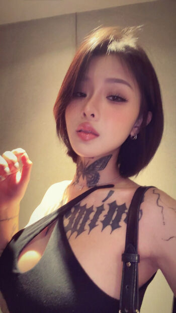 Full leaked Rungruedee thammakoon page private onlyfans photo
