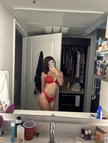 Full leaked Ryleeslife private onlyfans photo