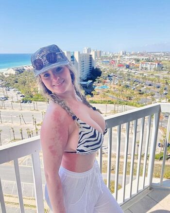 Full leaked Ryleigh ivy private onlyfans photo