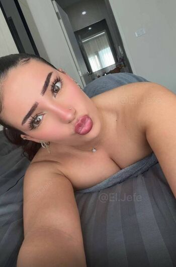 Full leaked S liooora private onlyfans photo