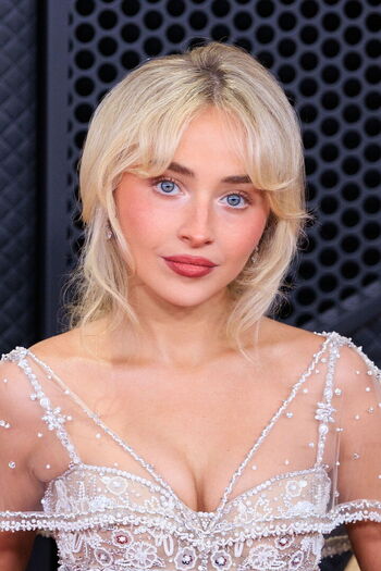 Full leaked Sabrina carpenter  page private onlyfans photo