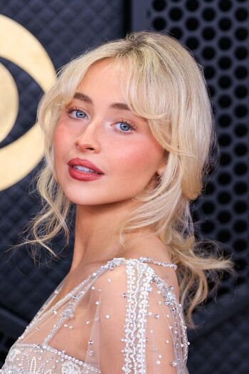 Full leaked Sabrina carpenter  page private onlyfans photo