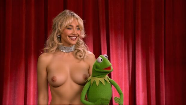 Full leaked Sabrina carpenter  page private onlyfans photo