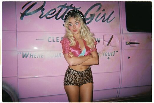 Full leaked Sabrina carpenter  page private onlyfans photo