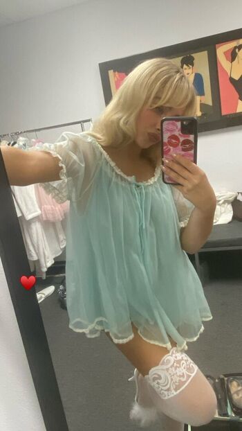 Full leaked Sabrina carpenter page private onlyfans photo