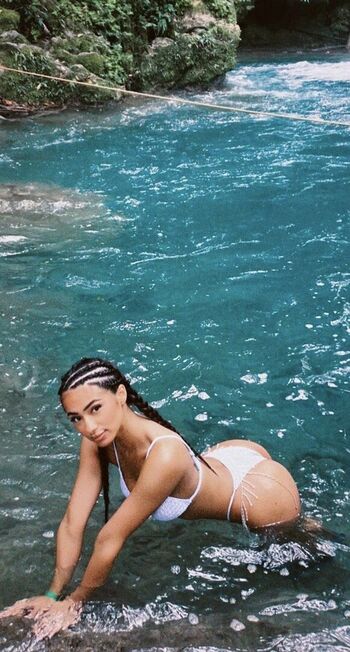 Full leaked Sabrina khouiel private onlyfans photo
