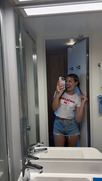 Full leaked Sabsthesav private onlyfans photo