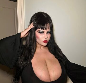 Full leaked Sadesgrave private onlyfans photo