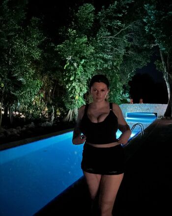 Full leaked Sadiejean private onlyfans photo