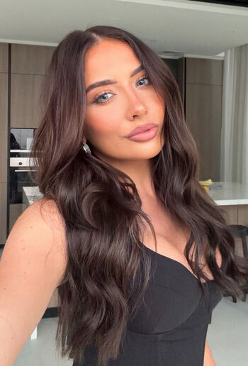 Full leaked Saffron barker private onlyfans photo