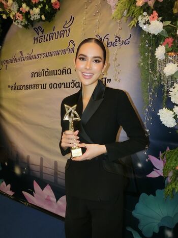 Full leaked Saffron maya snook page private onlyfans photo