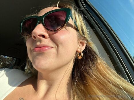 Full leaked Sage grey private onlyfans photo