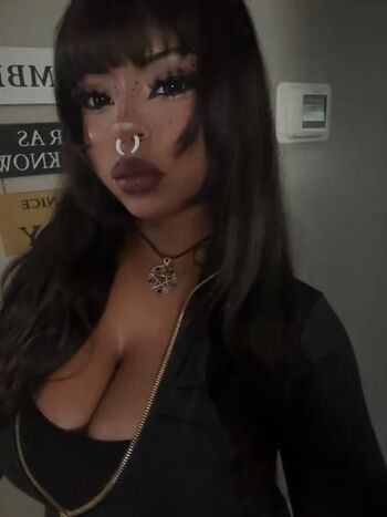 Full leaked Ginger mia/ private onlyfans photo