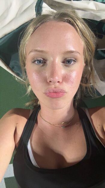 Full leaked Saigeleander private onlyfans photo