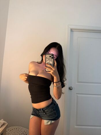 Full leaked Saikui private onlyfans photo
