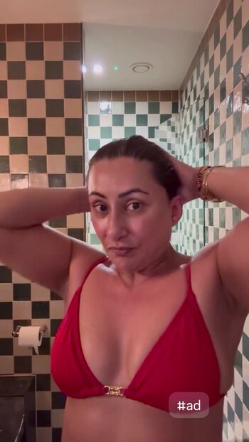 Full leaked Saira khan private onlyfans photo