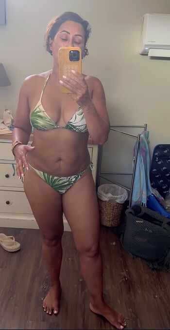 Full leaked Saira khan private onlyfans photo