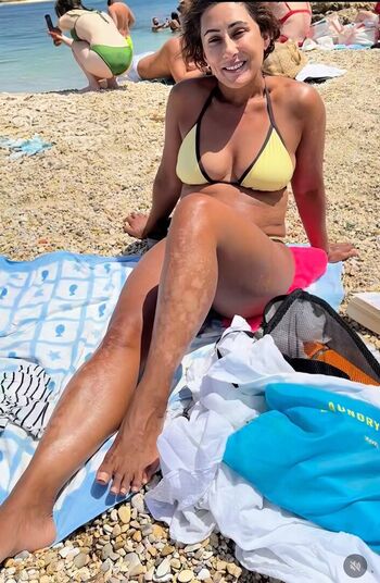 Saira Khan