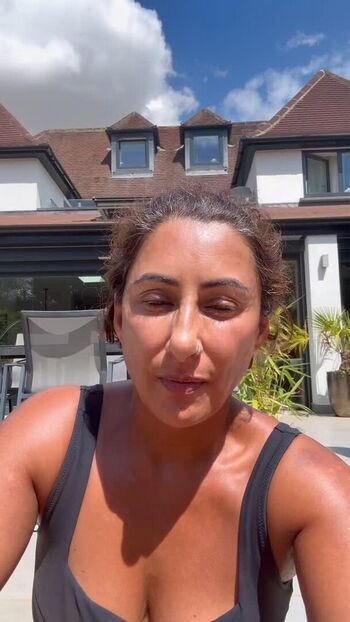 Full leaked Saira khan page private onlyfans photo
